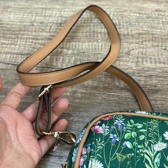 NWT HSN IMAN Global Chic Floral Print Crossbody Bag Green - Picture 7 of 7